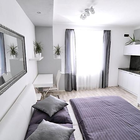 Avax Apartment Либерц Экстерьер фото